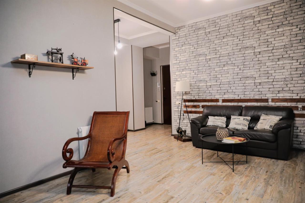 Avlabari Apartment - New One 第比利斯 外观 照片